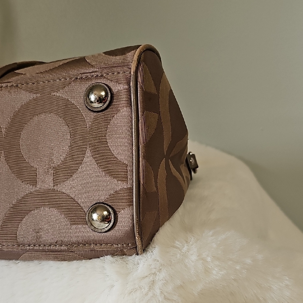 Coach Taylor Op Art Satchel - Picture 12 of 13